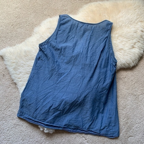 Cabi💕Chambray Tank Loose Top Blouse - Picture 4 of 5
